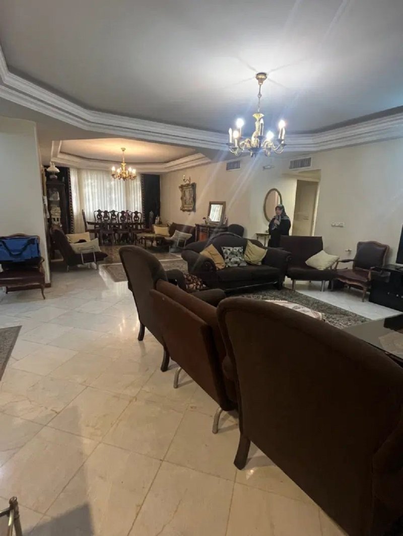 خانه 173 متری سه خوابه در کامرانیه جنوبی تهران13199614842