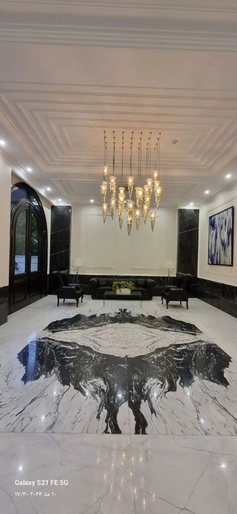 آپارتمان 240 متری سه خوابه در کامرانیه جنوبی تهران13198314798