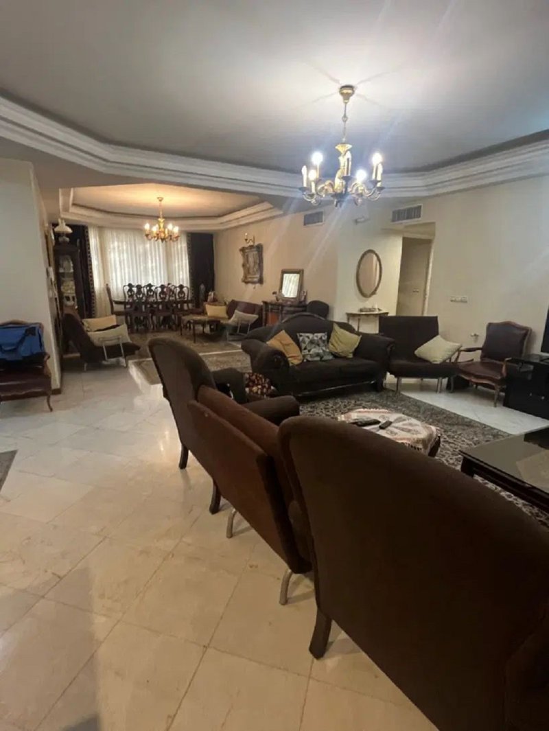 خانه 173 متری سه خوابه در کامرانیه جنوبی تهران13199614843