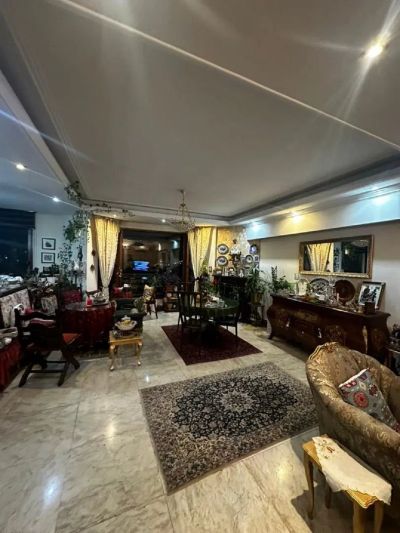 خانه 126 متری دو خوابه در کامرانیه تهران