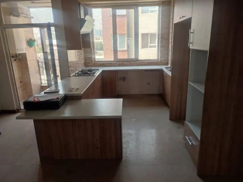 آپارتمان 105 متری دو خوابه در بزرگراه صدر تهران13204214919