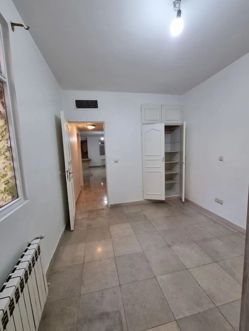 آپارتمان 100 متری دو خوابه در شهرک لاله تهران13202614891