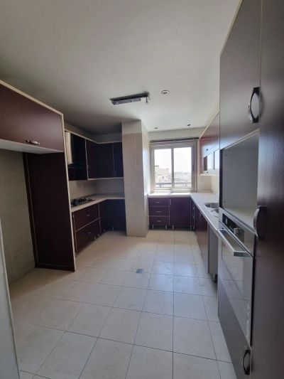 آپارتمان 160 متری سه خوابه در اختیاریه تهران