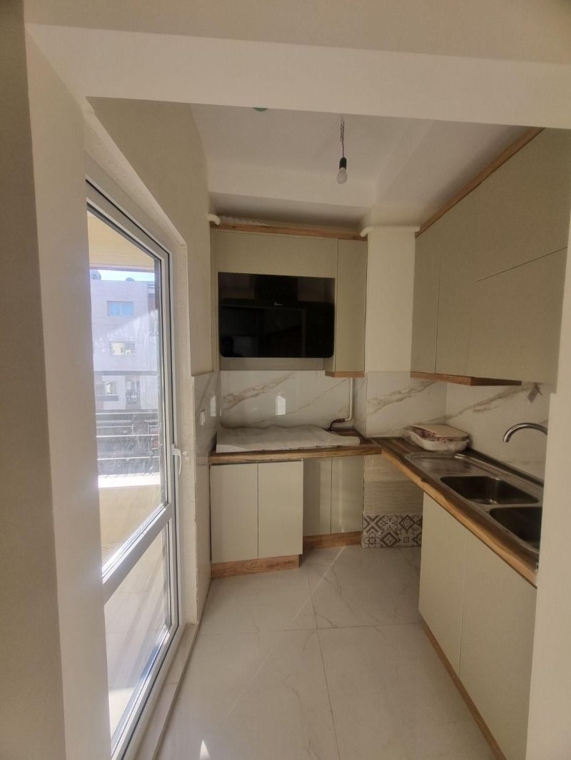 آپارتمان 155 متری سه خوابه در معلم رشت13202714896