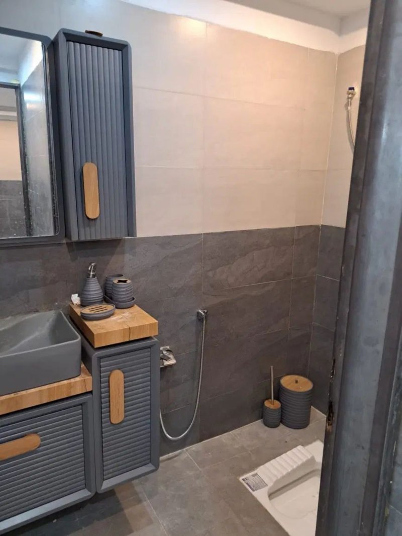 آپارتمان 190 متری دو خوابه در سهروردی تهران13207114951