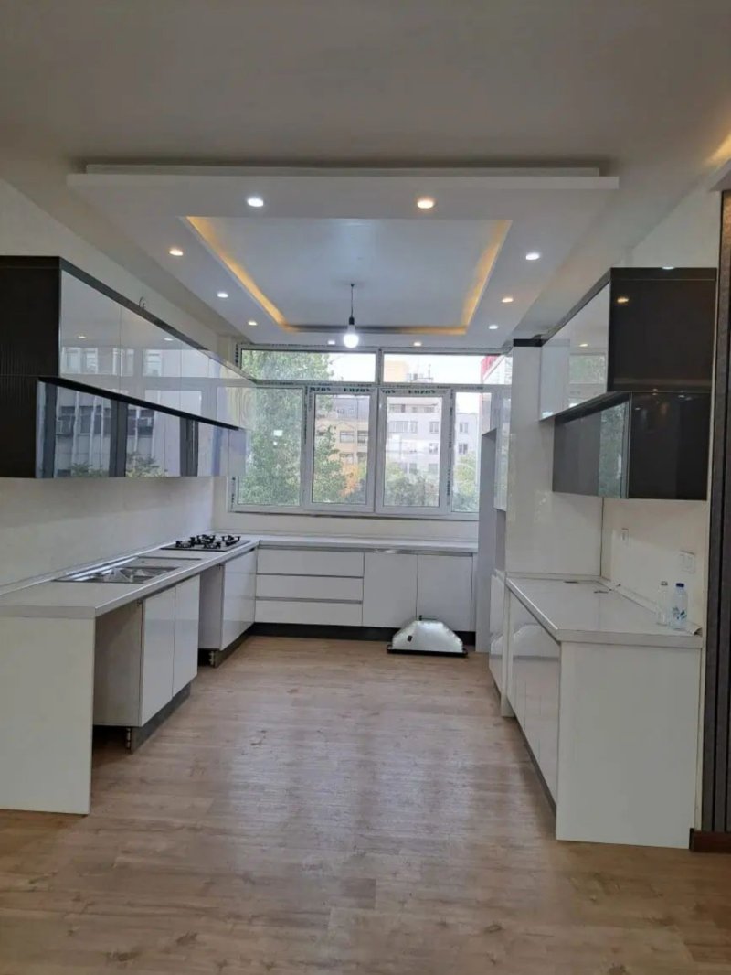 آپارتمان 190 متری دو خوابه در سهروردی تهران13207114950