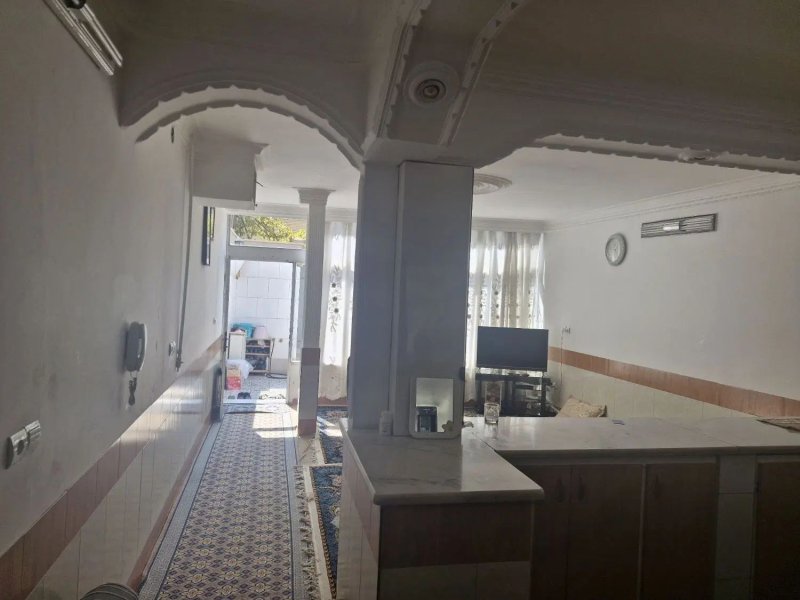 خانه 100 متری دو خوابه در شیخ طوسی غربی اصفهان13222215154