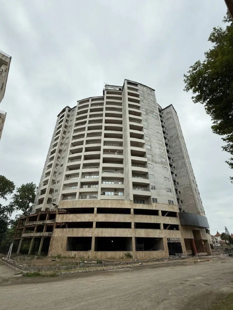 زمین 180 متری در خیابان فلاطوری اصفهان13221815143