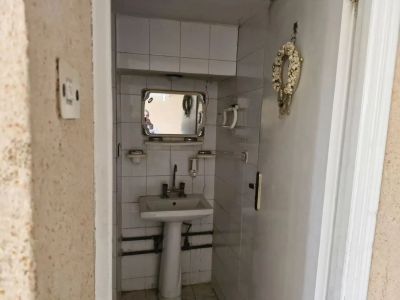 خانه 130 متری دو خوابه در شیخ طوسی غربی اصفهان