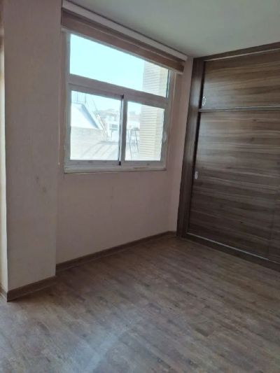 آپارتمان 90 متری دو خوابه در خیابان میرفندرسکی اصفهان
