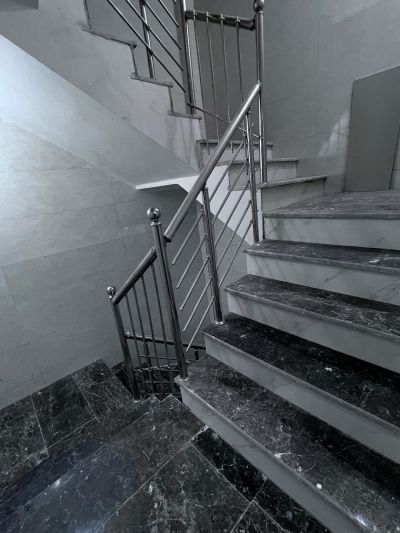 آپارتمان 165 متری سه خوابه در بهاران اصفهان