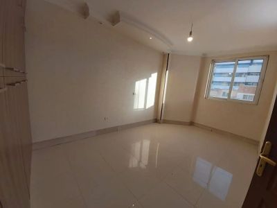 اداری 145 متری سه خوابه در مرداویج اصفهان