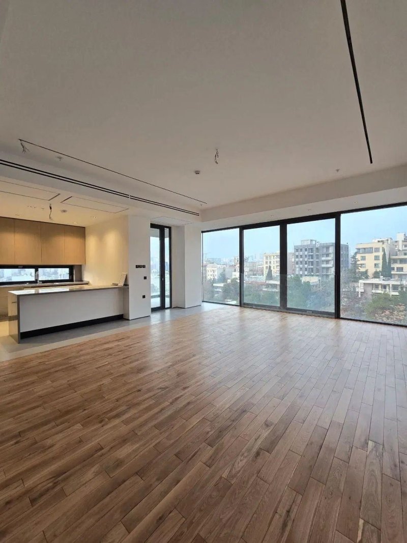 آپارتمان 200 متری سه خوابه در خیابان نسترن کرمانشاه13224815233