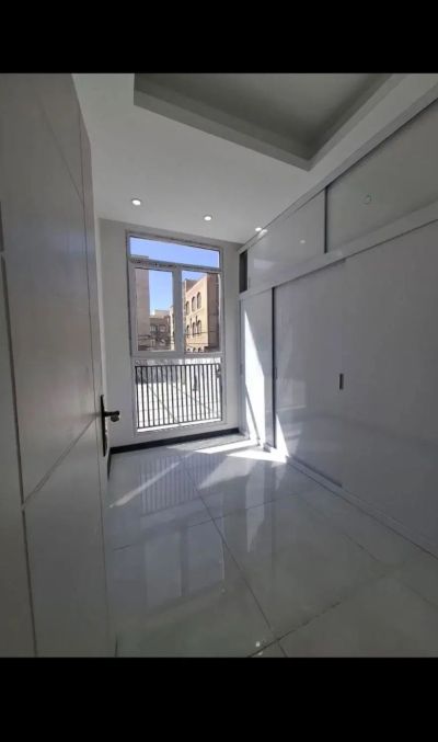 آپارتمان 73 متری دو خوابه در فاز 6 پرند