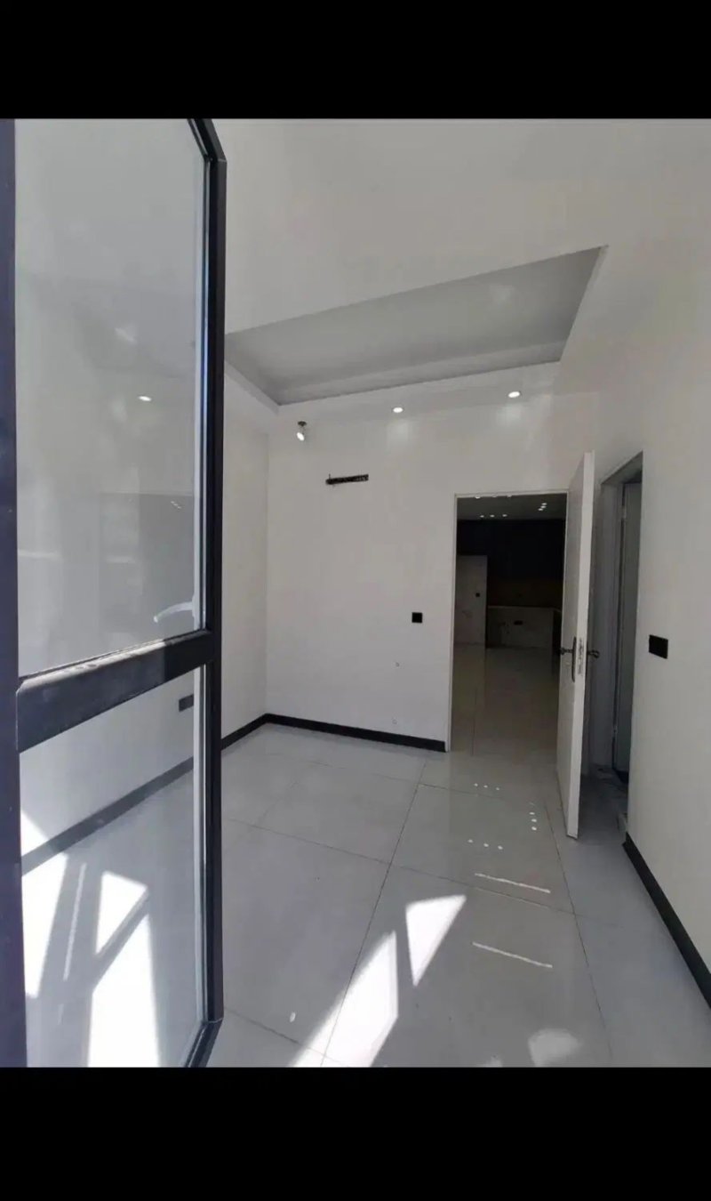 آپارتمان 73 متری دو خوابه در فاز 6 پرند13231715285