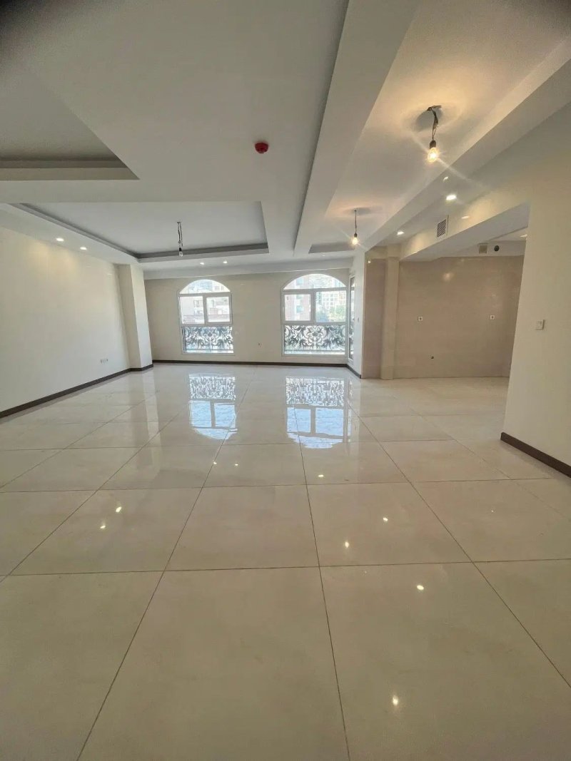 آپارتمان 120 متری دو خوابه در حکمت تهران13242215355