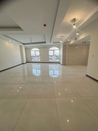 آپارتمان 120 متری دو خوابه در حکمت تهران