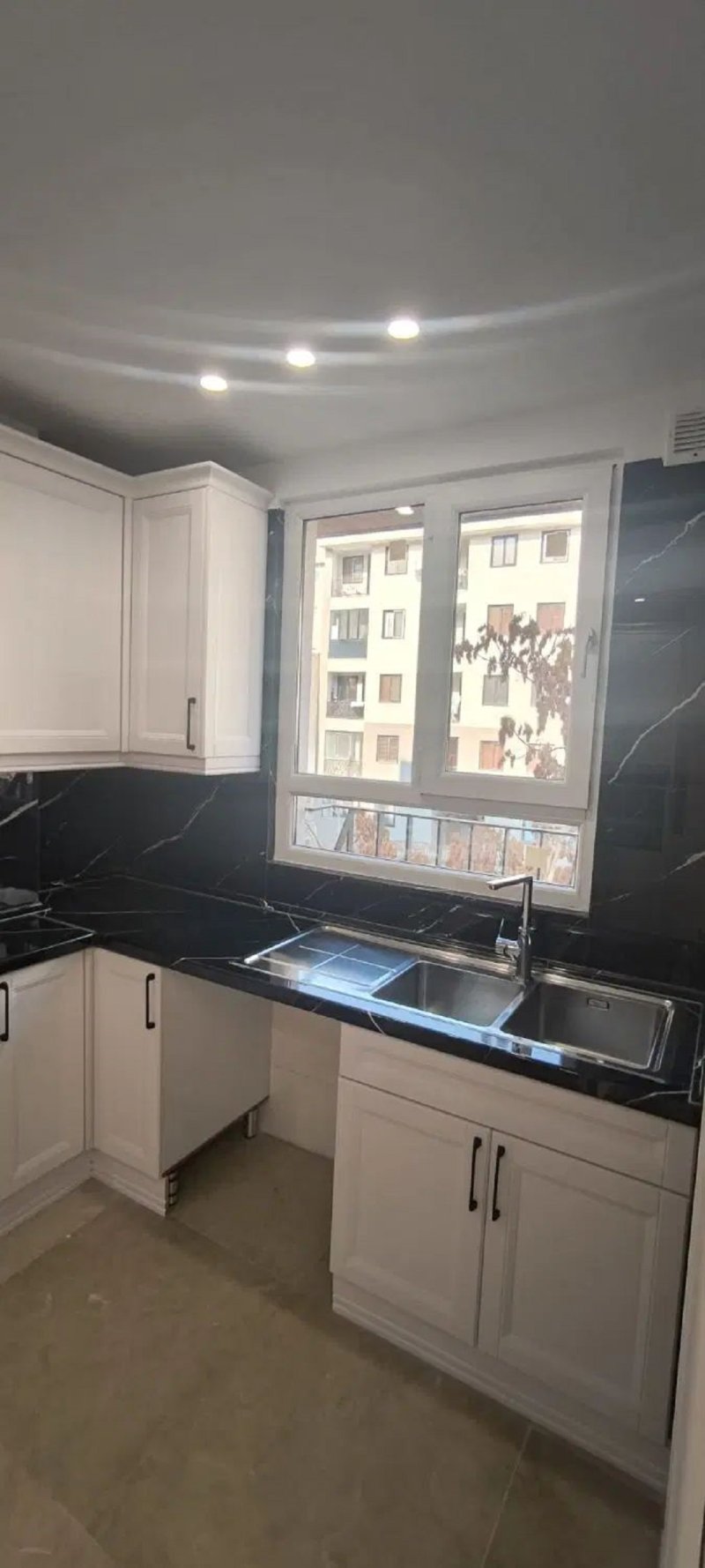 آپارتمان 90 متری دو خوابه در دهقان تهران13244615422