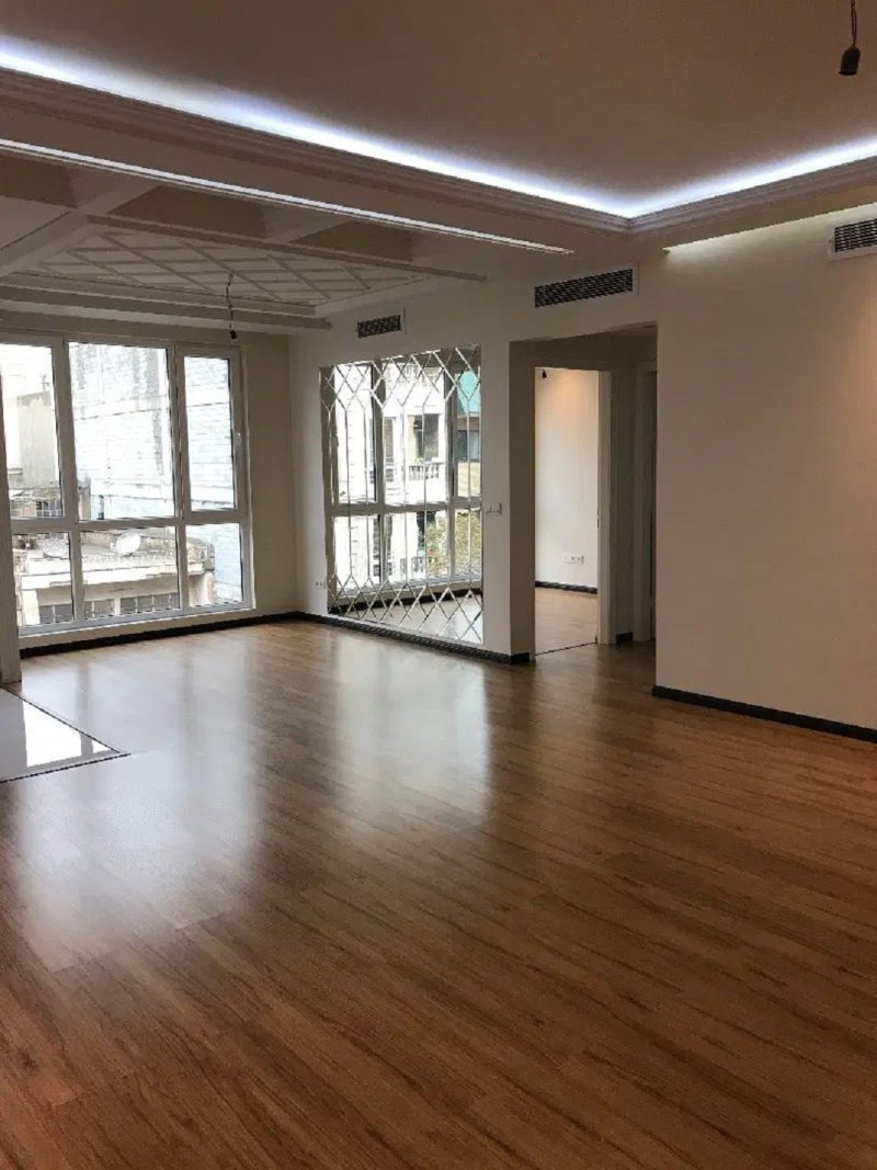 آپارتمان 135 متری سه خوابه در سهروردی جنوبی تهران13248615490