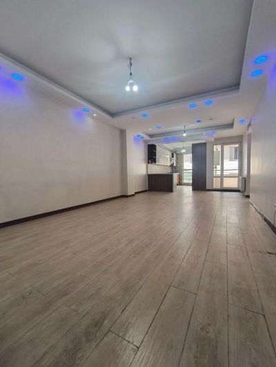 آپارتمان 91 متری دو خوابه در عباس‌آباد تهران