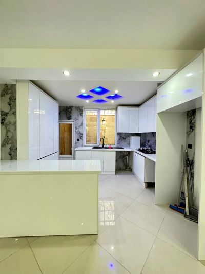 آپارتمان 85 متری دو خوابه در شریعتی تهران