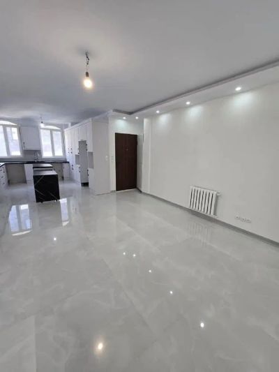 آپارتمان 105 متری دو خوابه در سهروردی شمالی تهران