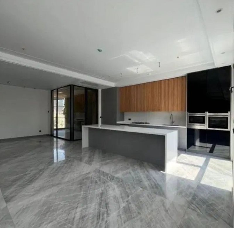 خانه 110 متری سه خوابه در عباس‌آباد تهران13248715491