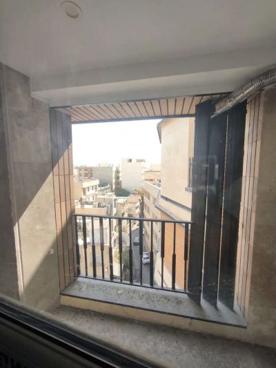 آپارتمان 100 متری دو خوابه در عباس‌آباد تهران