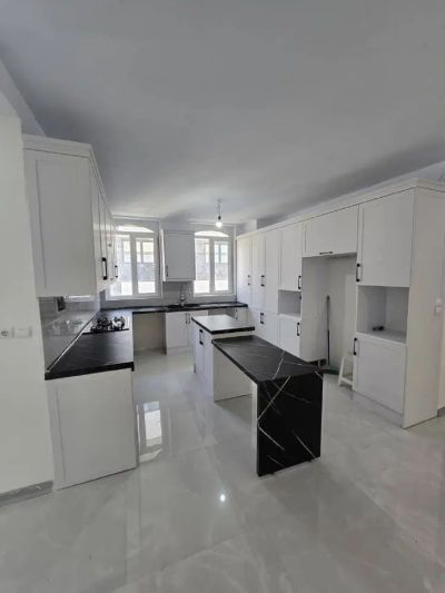 آپارتمان 105 متری دو خوابه در سهروردی شمالی تهران