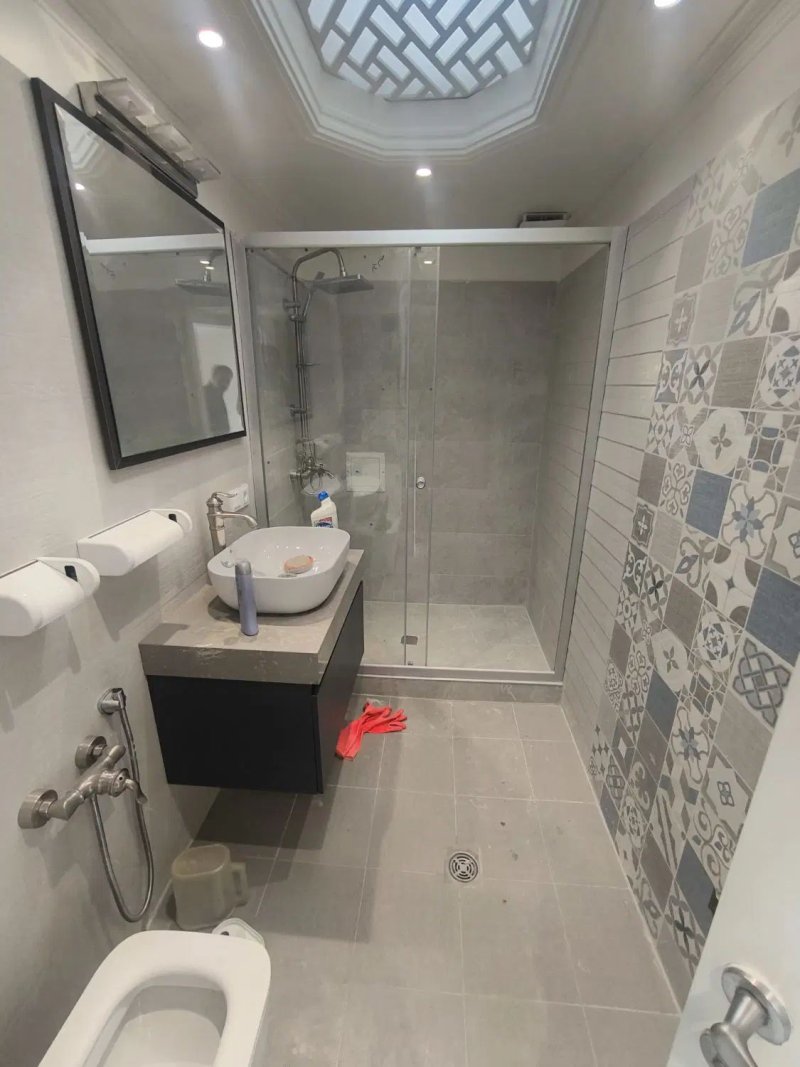 آپارتمان 155 متری سه خوابه در نیلوفر تهران13248815494