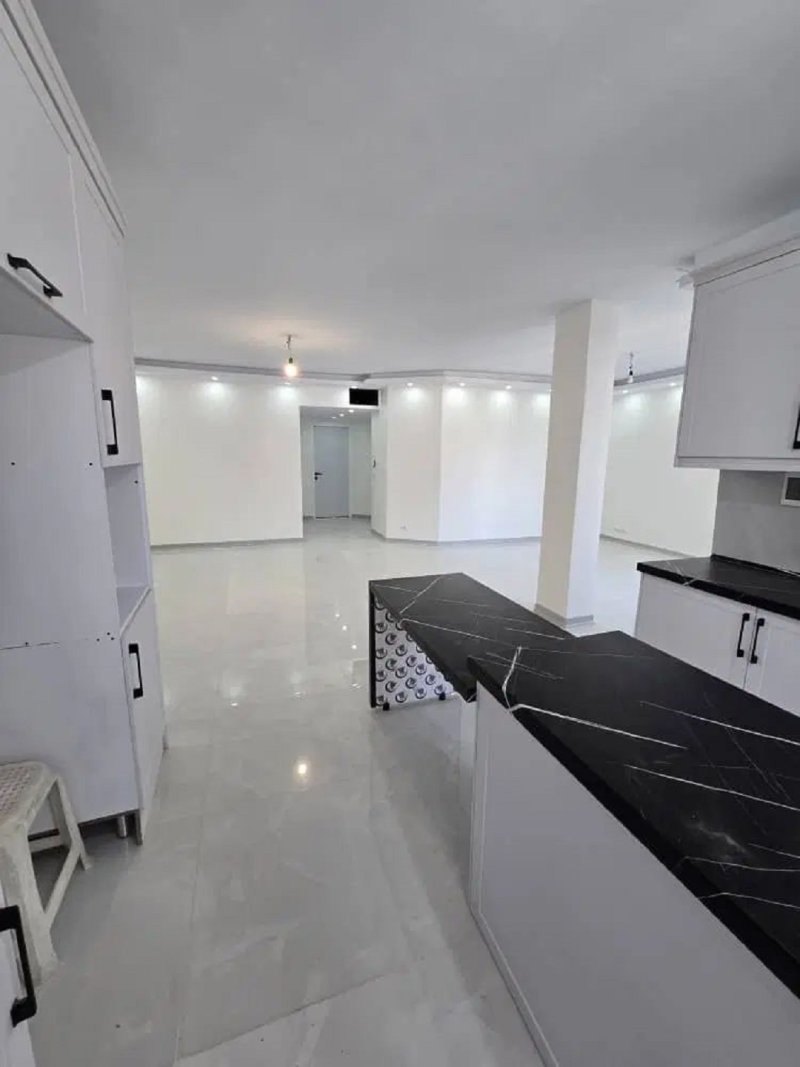 آپارتمان 105 متری دو خوابه در سهروردی شمالی تهران13246115464