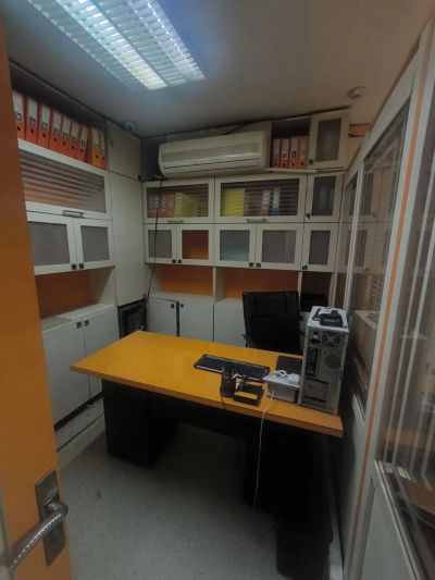 اداری 75 متری دو خوابه در خیابان کرمان تهران