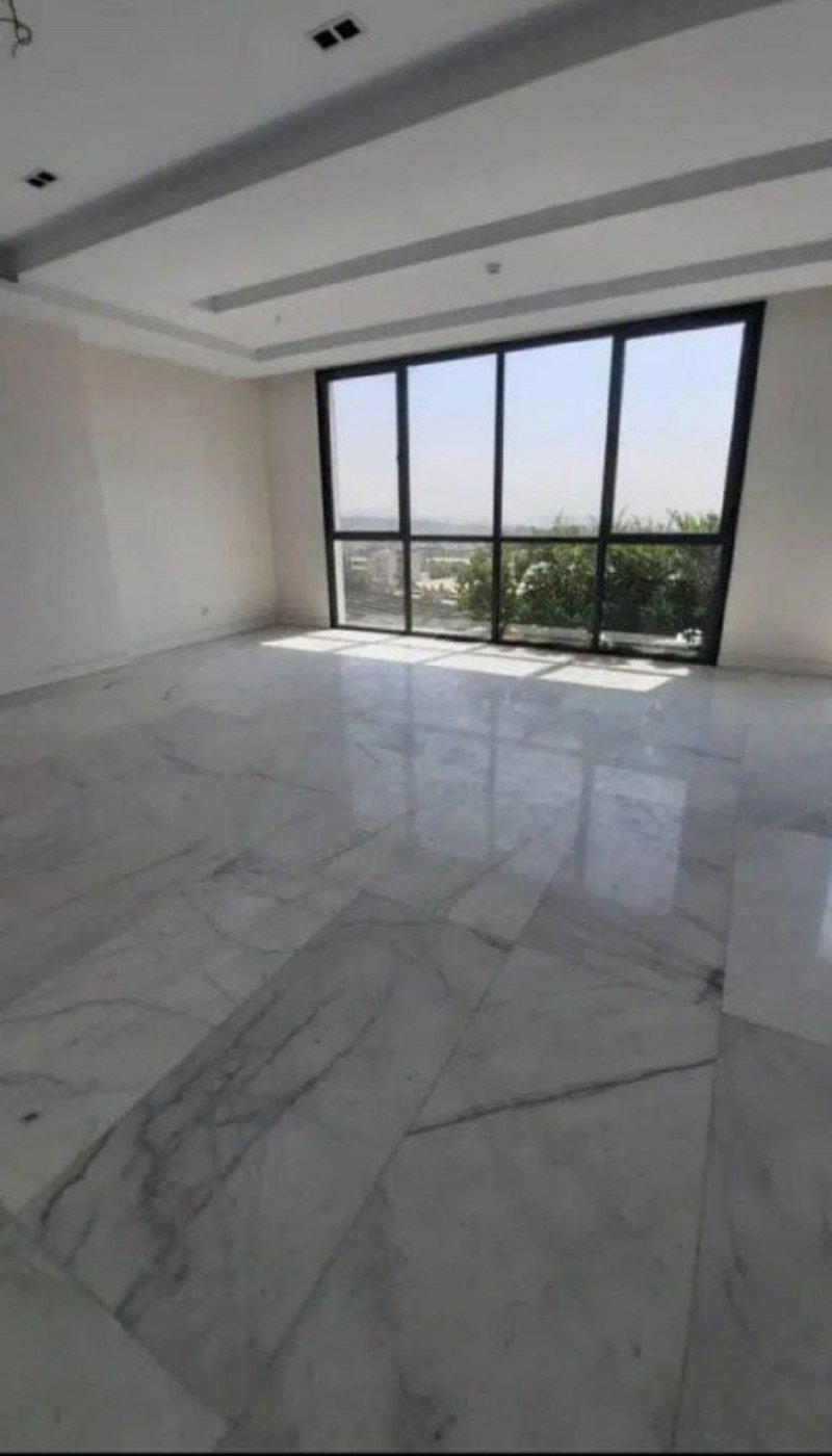 آپارتمان 120 متری دو خوابه در سهروردی شمالی تهران13248915496