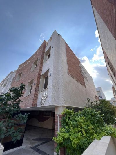 خانه 95 متری دو خوابه در برج صدف کیش