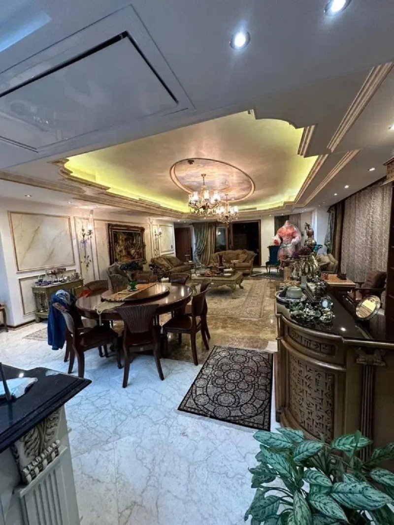 آپارتمان 200 متری سه خوابه در فرشته تهران13266615683