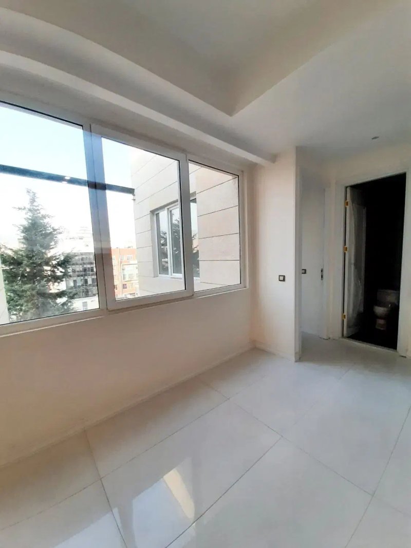 آپارتمان 92 متری دو خوابه در جردن تهران13266115660