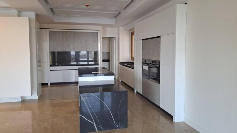 آپارتمان 285 متری سه خوابه در فرشته تهران13267115702