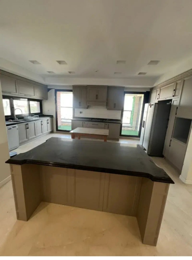 آپارتمان 260 متری سه خوابه در فرشته تهران13268115729