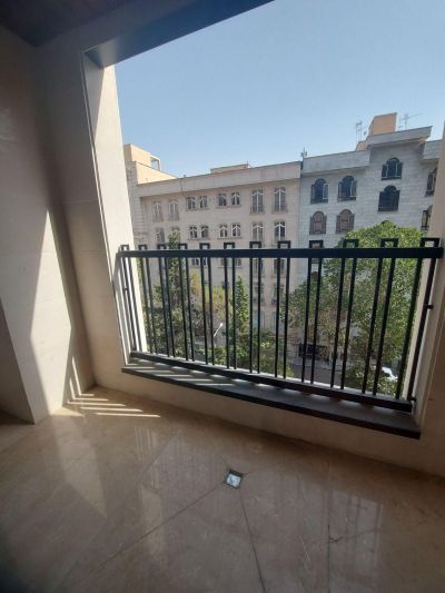 آپارتمان 260 متری سه خوابه در جردن تهران