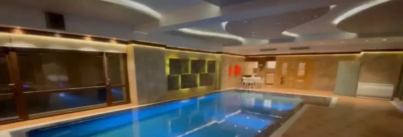 آپارتمان 313 متری سه خوابه در خیابان فرشته تهران13266415673