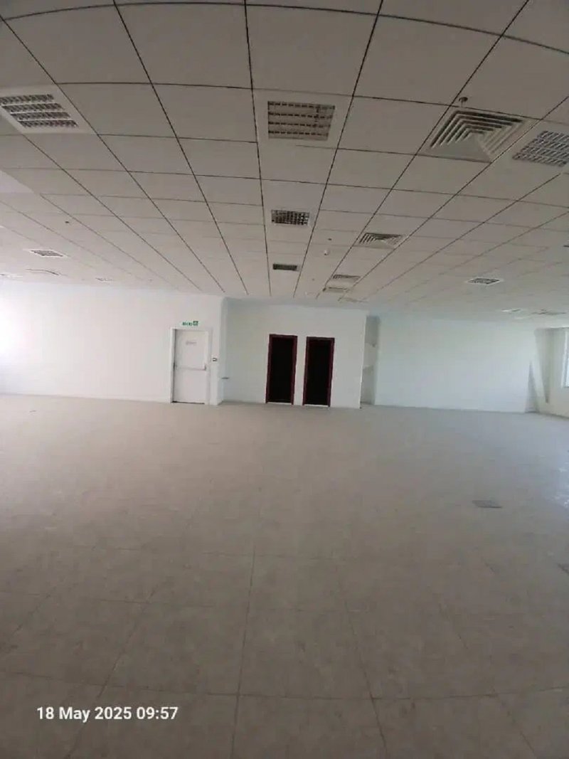 تجاری 315 متری در ولیعصر تهران13274315841