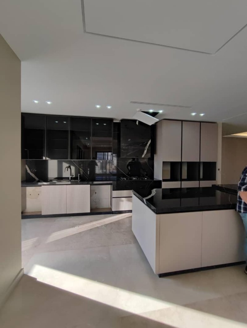 آپارتمان 290 متری سه خوابه در الهیه تهران13274615845