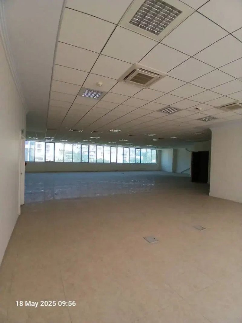 تجاری 315 متری در ولیعصر تهران13274315840