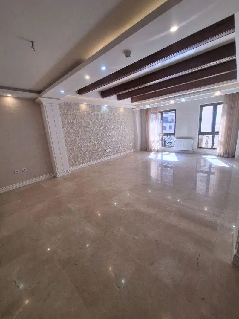 آپارتمان 130 متری سه خوابه در ولنجک تهران13279415896