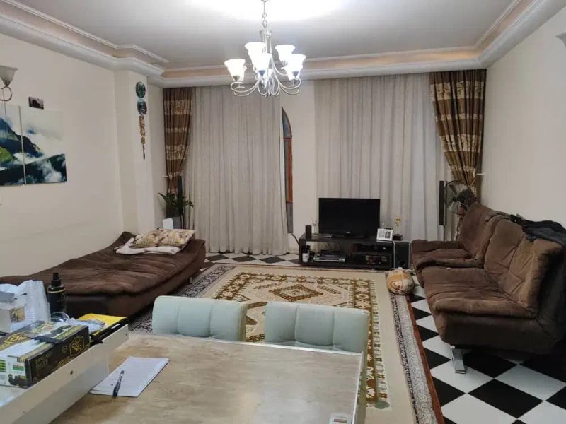 خانه 80 متری دو خوابه در خیابان سرو کیش13285015977