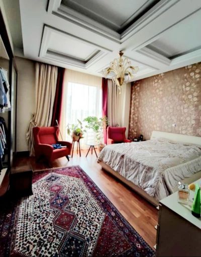 آپارتمان 285 متری سه خوابه در محمودی تهران