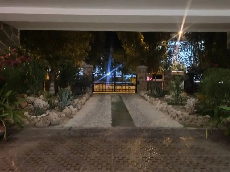 خانه 80 متری دو خوابه در خیابان سرو کیش13285015978