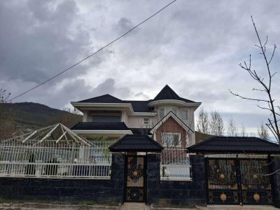 ویلا 350 متری چهارخوابه در کلاردشت