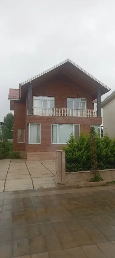 ویلا 200 متری سه خوابه در کلاردشت