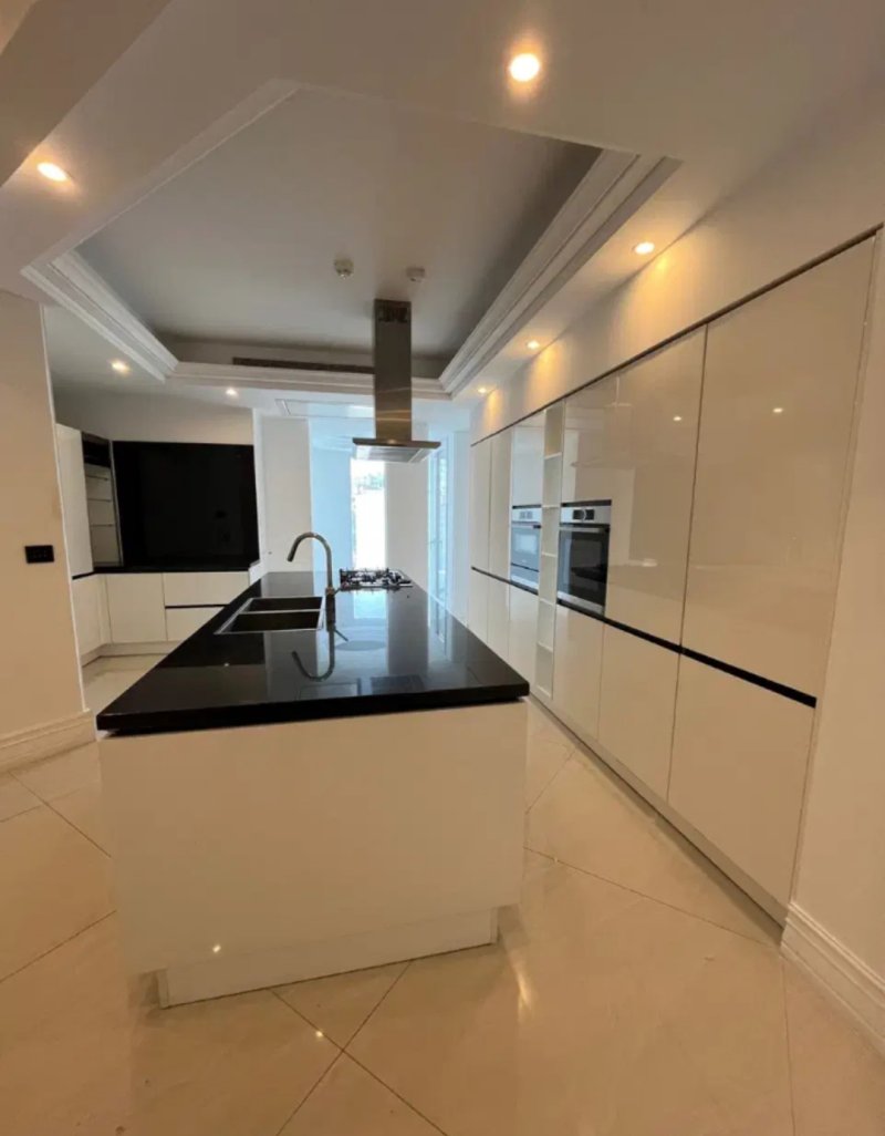 آپارتمان 250 متری سه خوابه در ولنجک تهران13288516070